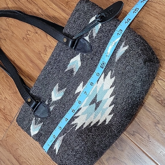 Woven Wool & Leather Shoulder Bag - Picture 13 of 15